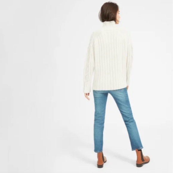 Everlane Wool-Cashmere Cable-knit Sweater - Picture 4 of 10